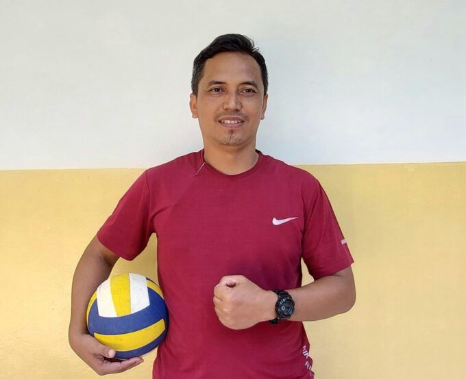 Wahyudin,S.Pd: Bekerja untuk Keluarga