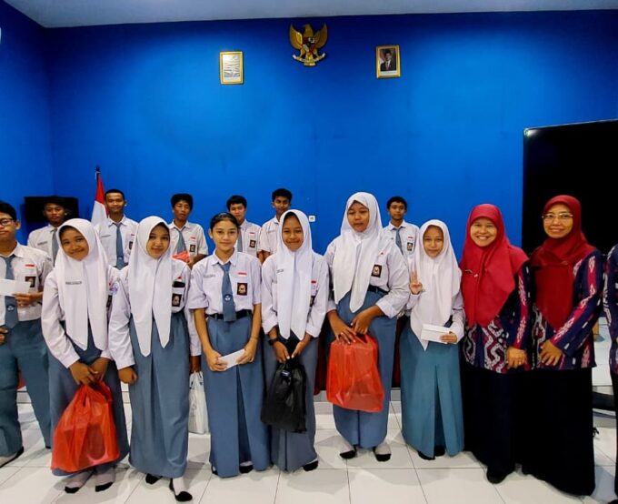 GOTA SMA Negeri 1 Jekulo berikan bantuan ke-3 kepada Murid-Murid