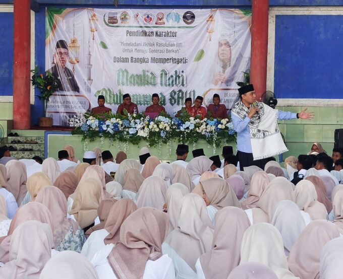 Meneladani Akhlak Rasulullah SAW Menuju Generasi Berkah