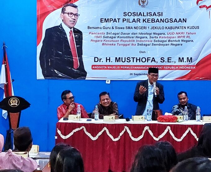 Dr. H. Musthofa Ajak Warga Saloku Rawat 4 Pilar Kebangsaan