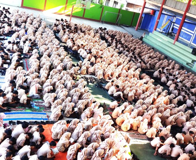 Inovasi Jumat Religi SMA Negeri 1 Jekulo