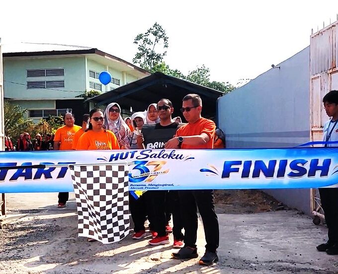 Meriah Fun Walk HUT ke-37 Saloku, Satukan Warga Sekolah